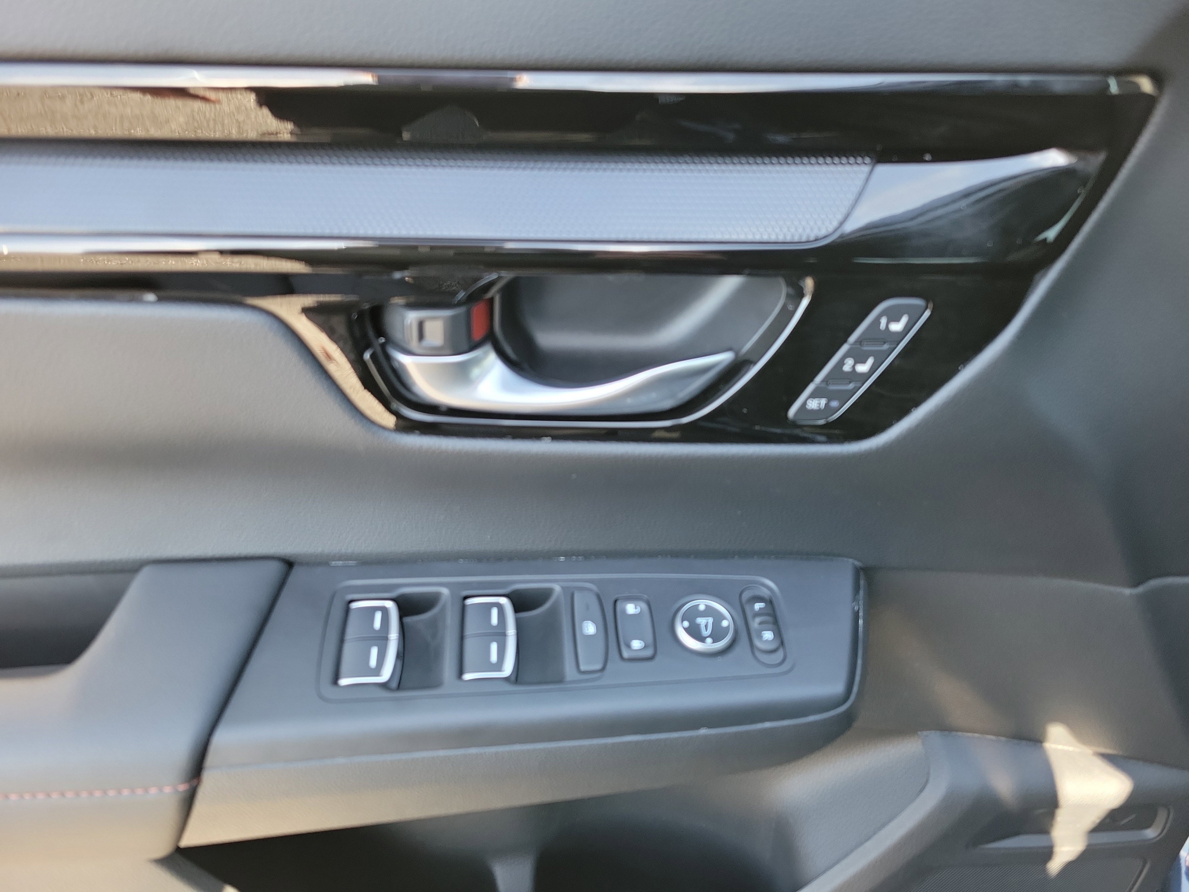 Used 2023 Honda CR-V Sport Touring image 8