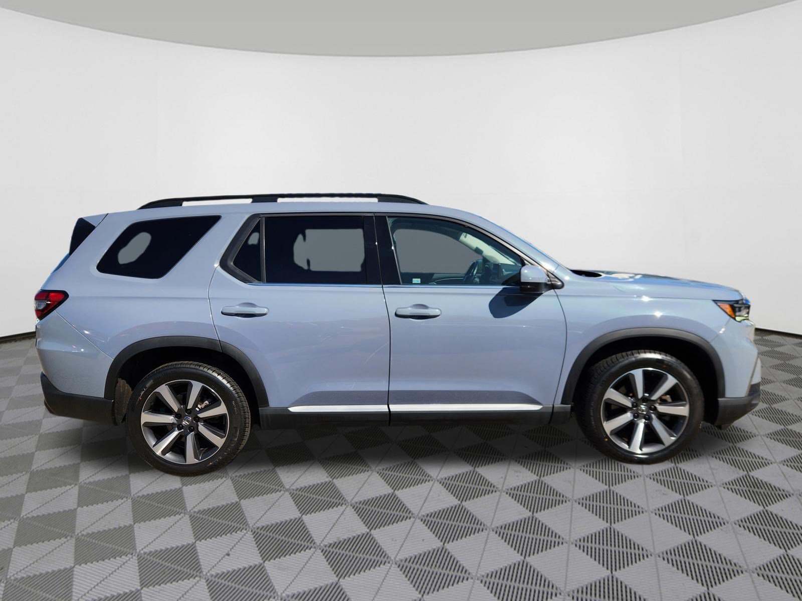 Certified 2023 Honda Pilot Touring image 6