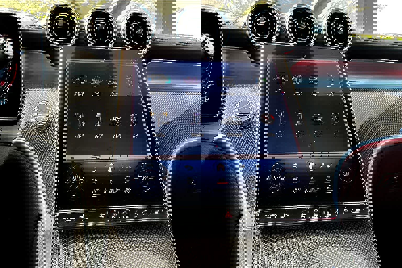 Certified 2024 Mercedes-Benz GLC 300 4MATIC image 34