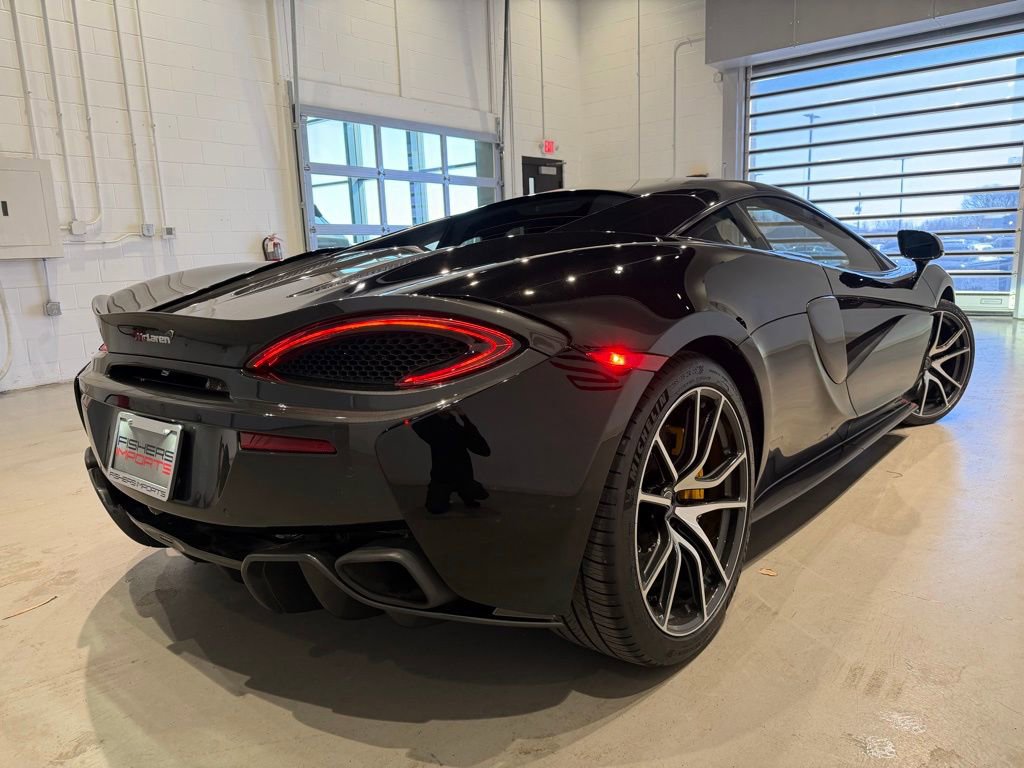 Used 2016 McLaren 570S Coupe image 4