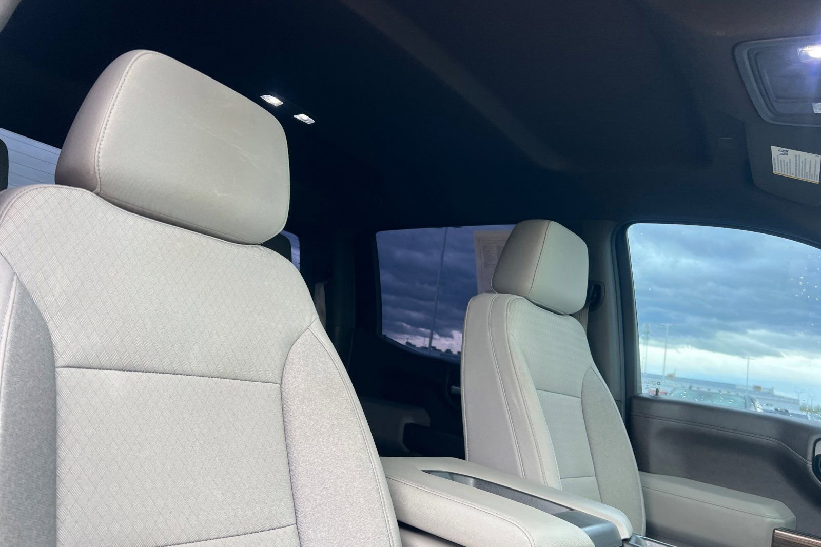 Used 2021 Chevrolet Silverado 1500 LT AWD/4WD image 16