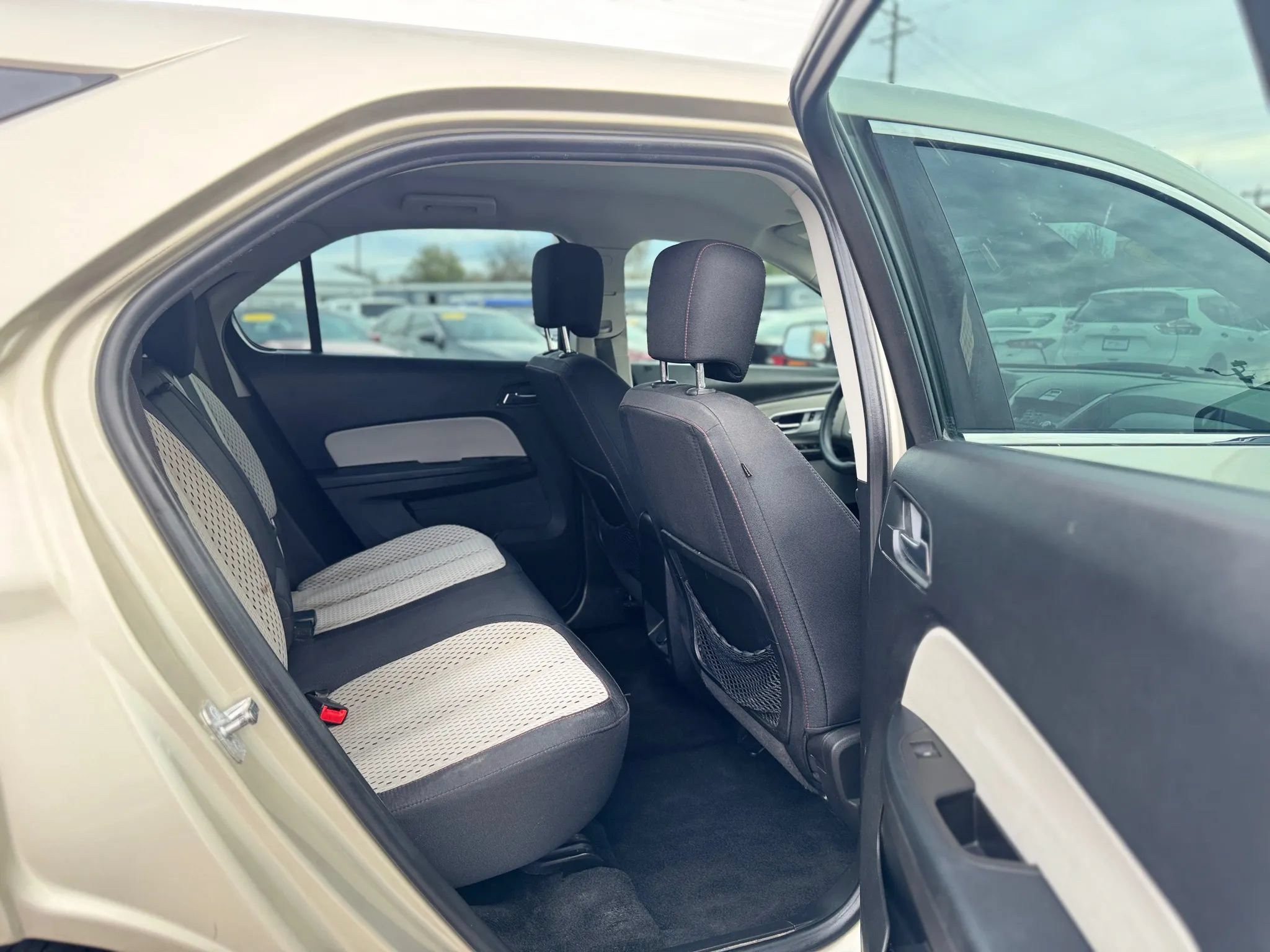 Used 2015 Chevrolet Equinox LS FWD image 10