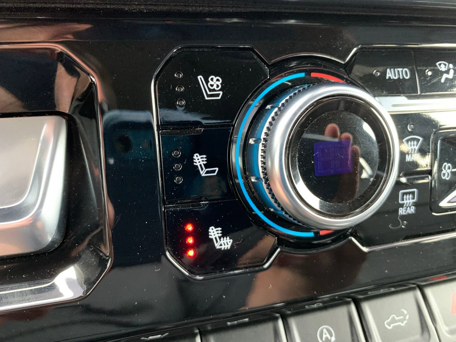 Used 2022 GMC Sierra 1500 Denali image 29