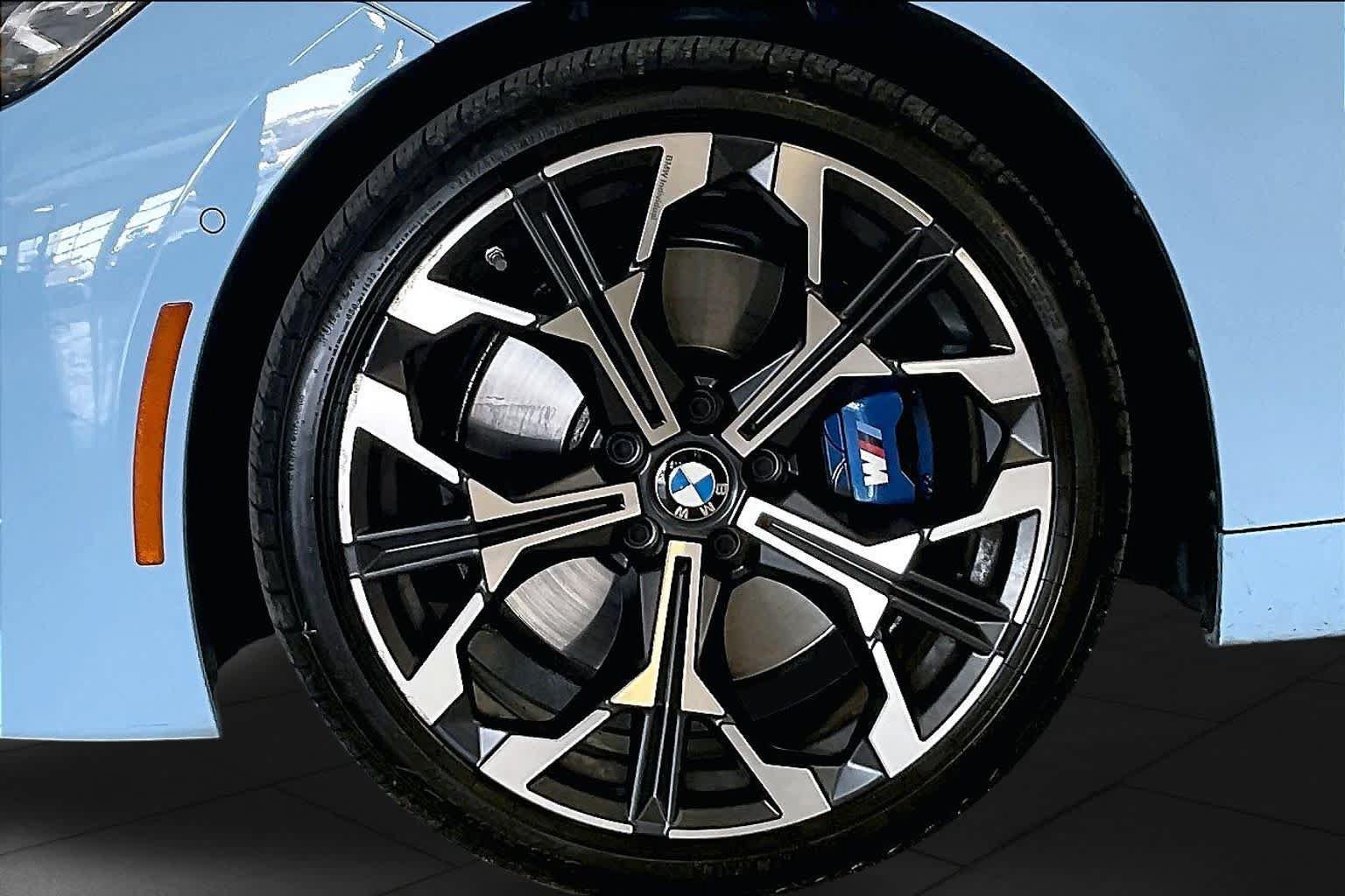 Used 2025 BMW M240i Coupe RWD image 10