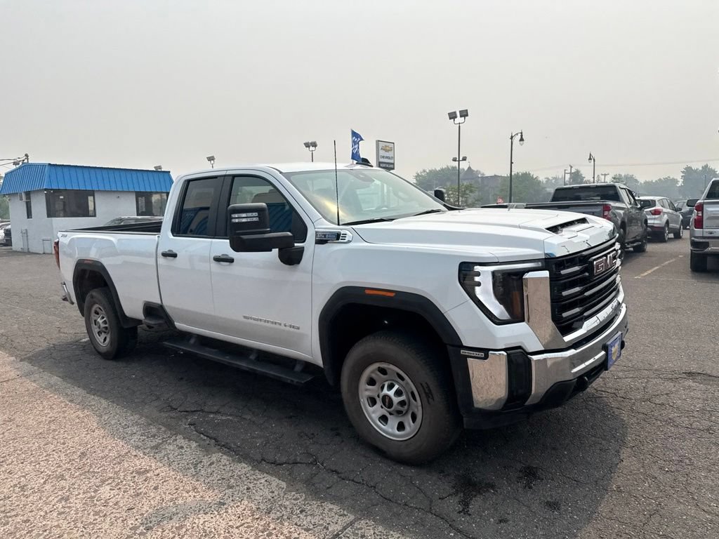 Used 2024 GMC Sierra 2500 Pro AWD/4WD image 5