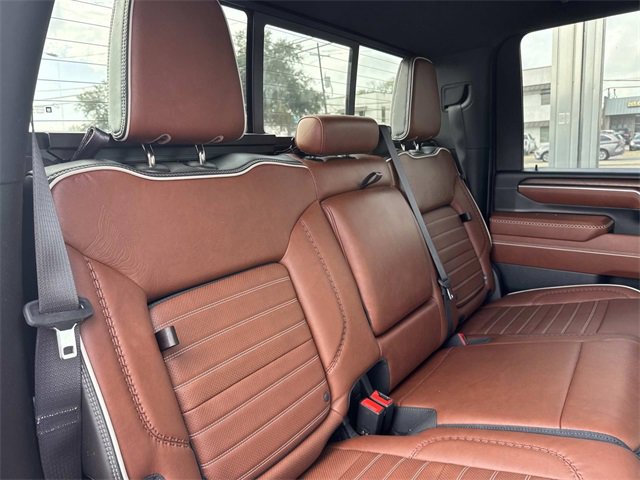 Used 2024 GMC Sierra 2500 Denali Ultimate image 12