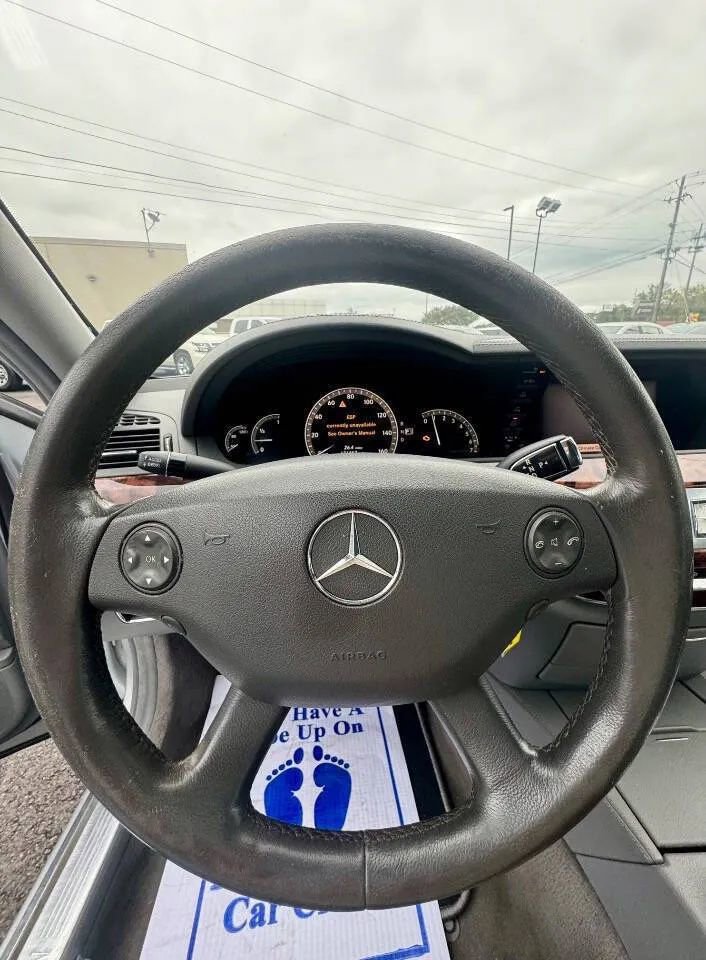Used 2007 Mercedes-Benz S 550 image 12