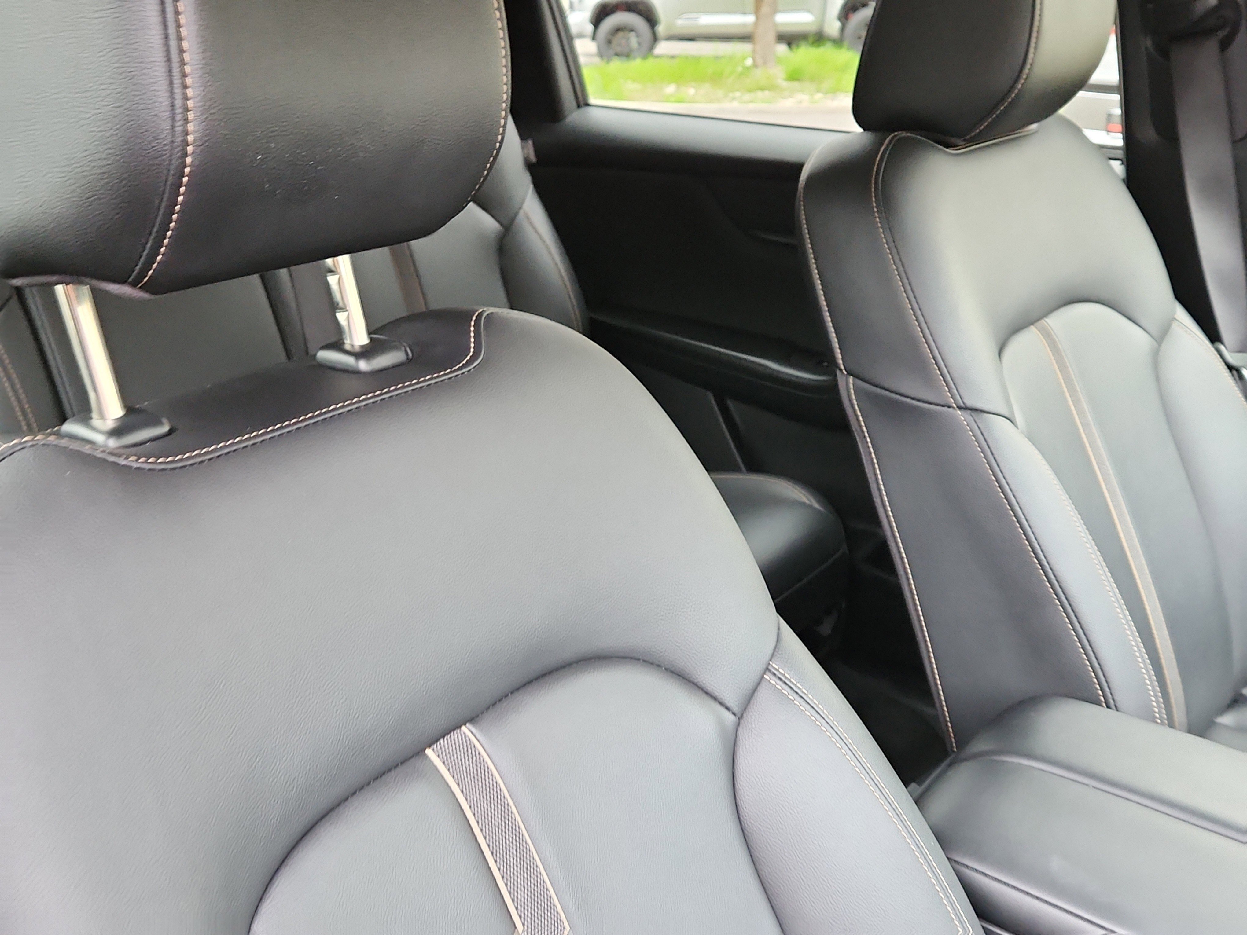 Used 2025 MAZDA CX-90 3.3 Turbo w/ Select Package image 15