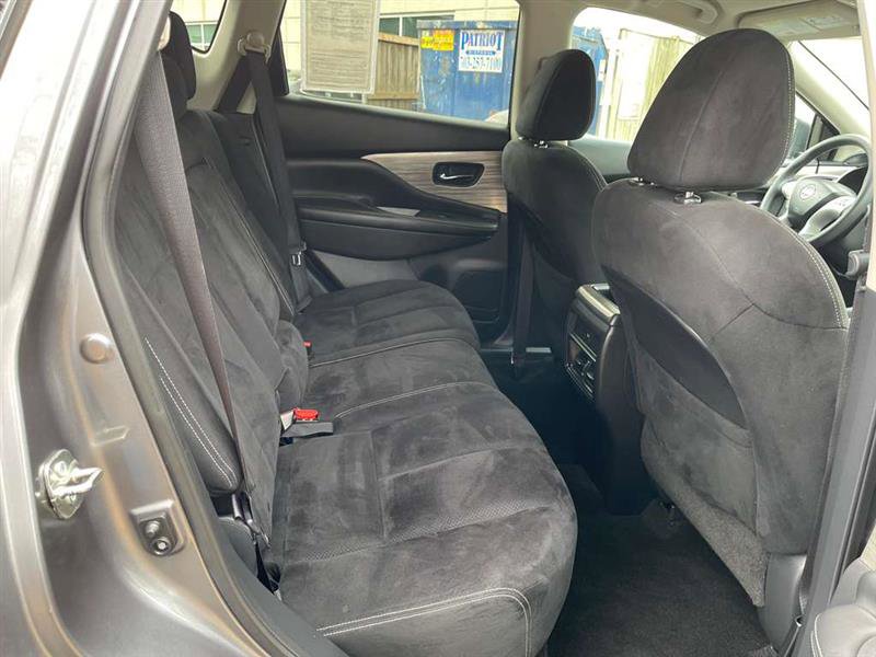 Used 2017 Nissan Murano S w/ Navigation Package image 14