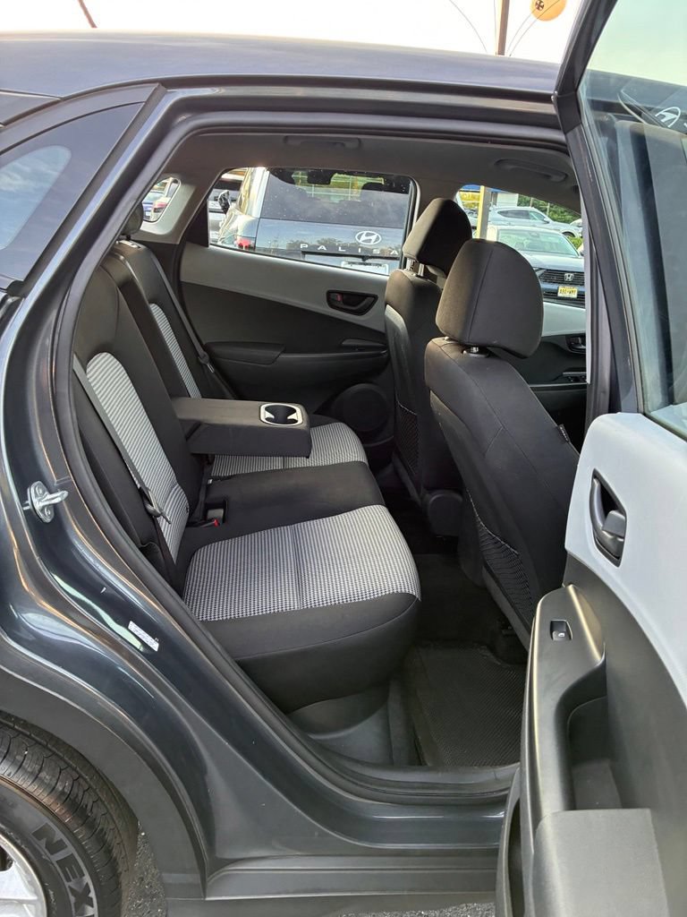 Used 2021 Hyundai Kona SE FWD image 20