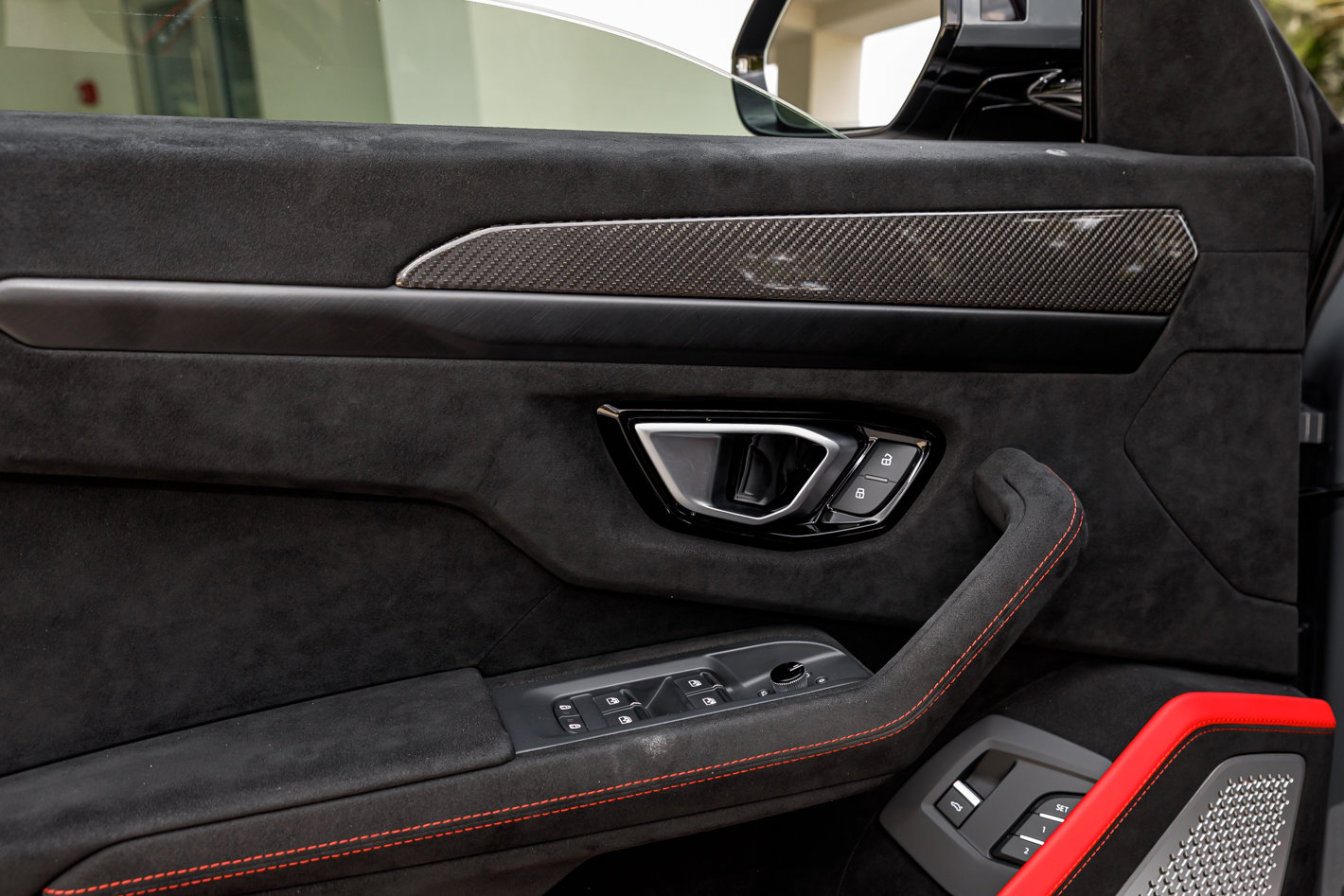 Used 2023 Lamborghini Urus Performante image 25