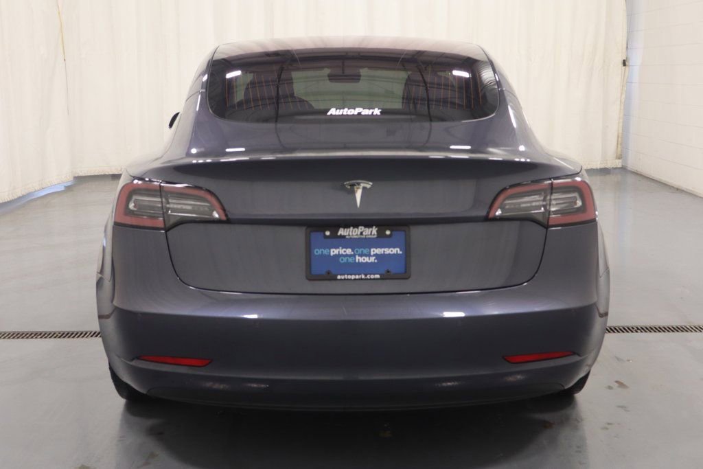 Used 2018 Tesla Model 3 Mid Range image 8