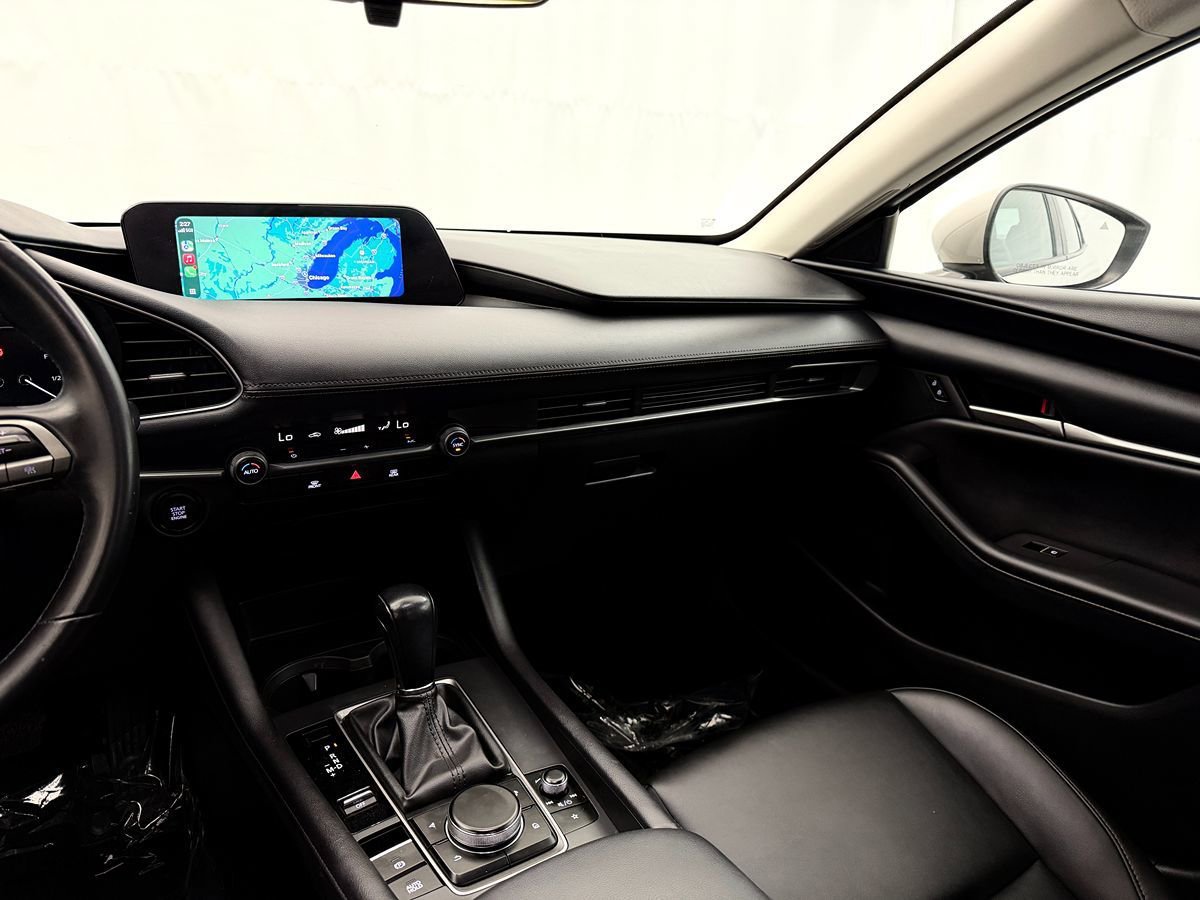 Used 2022 MAZDA MAZDA3 s FWD image 14