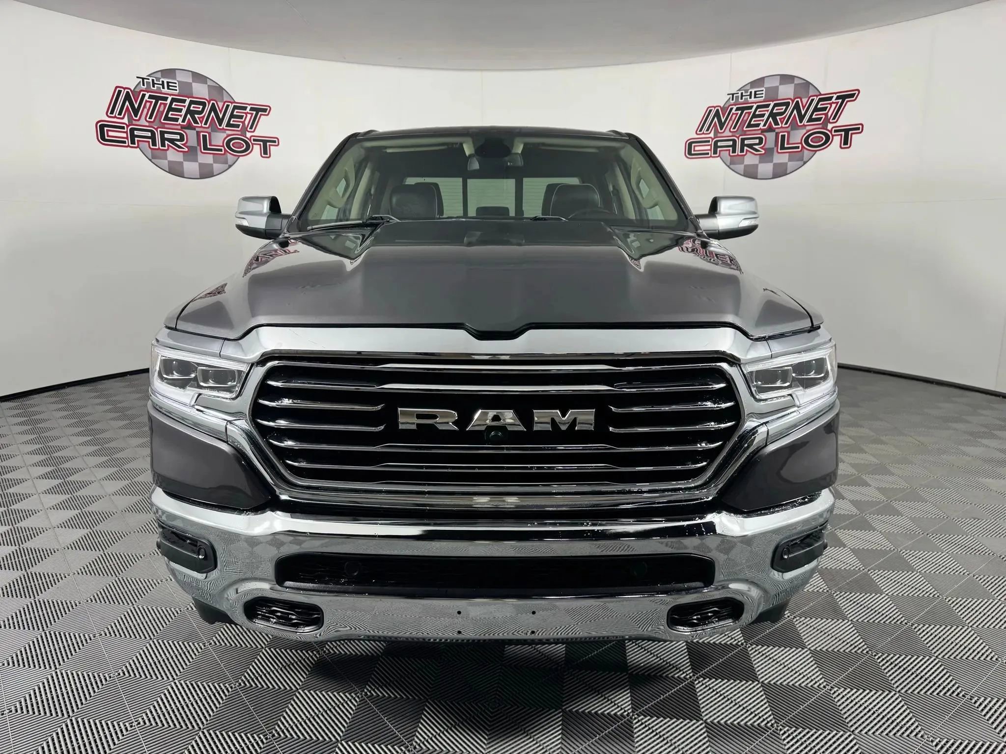 Used 2020 RAM 1500 Laramie image 2