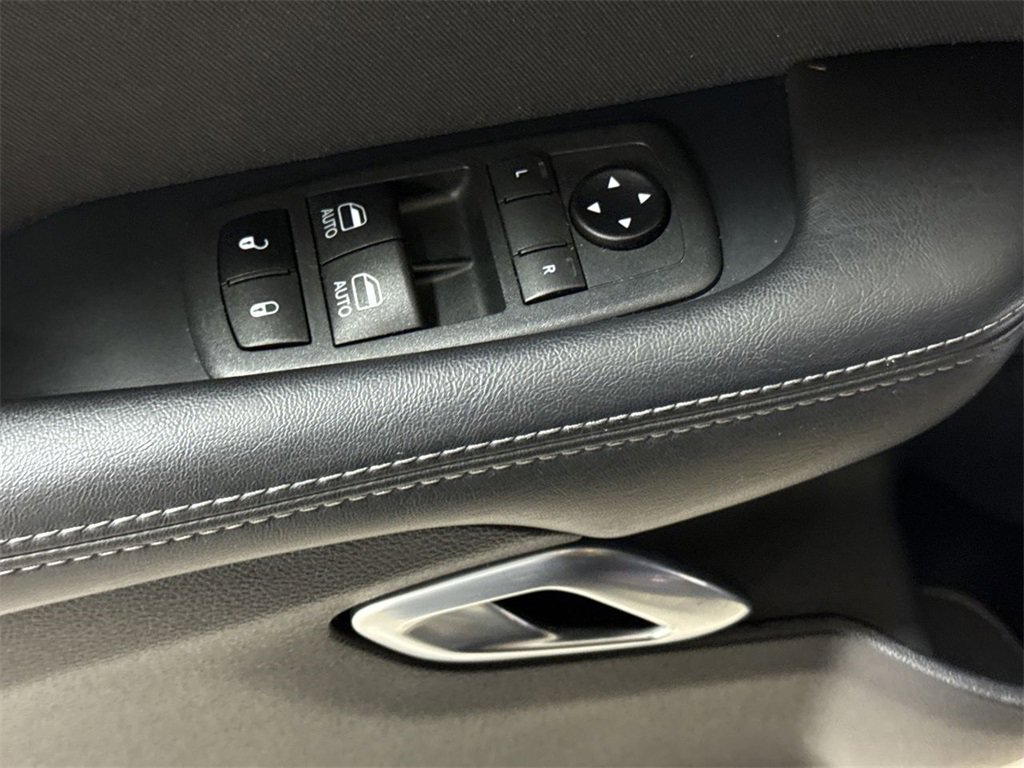 Used 2020 Dodge Challenger SXT image 20