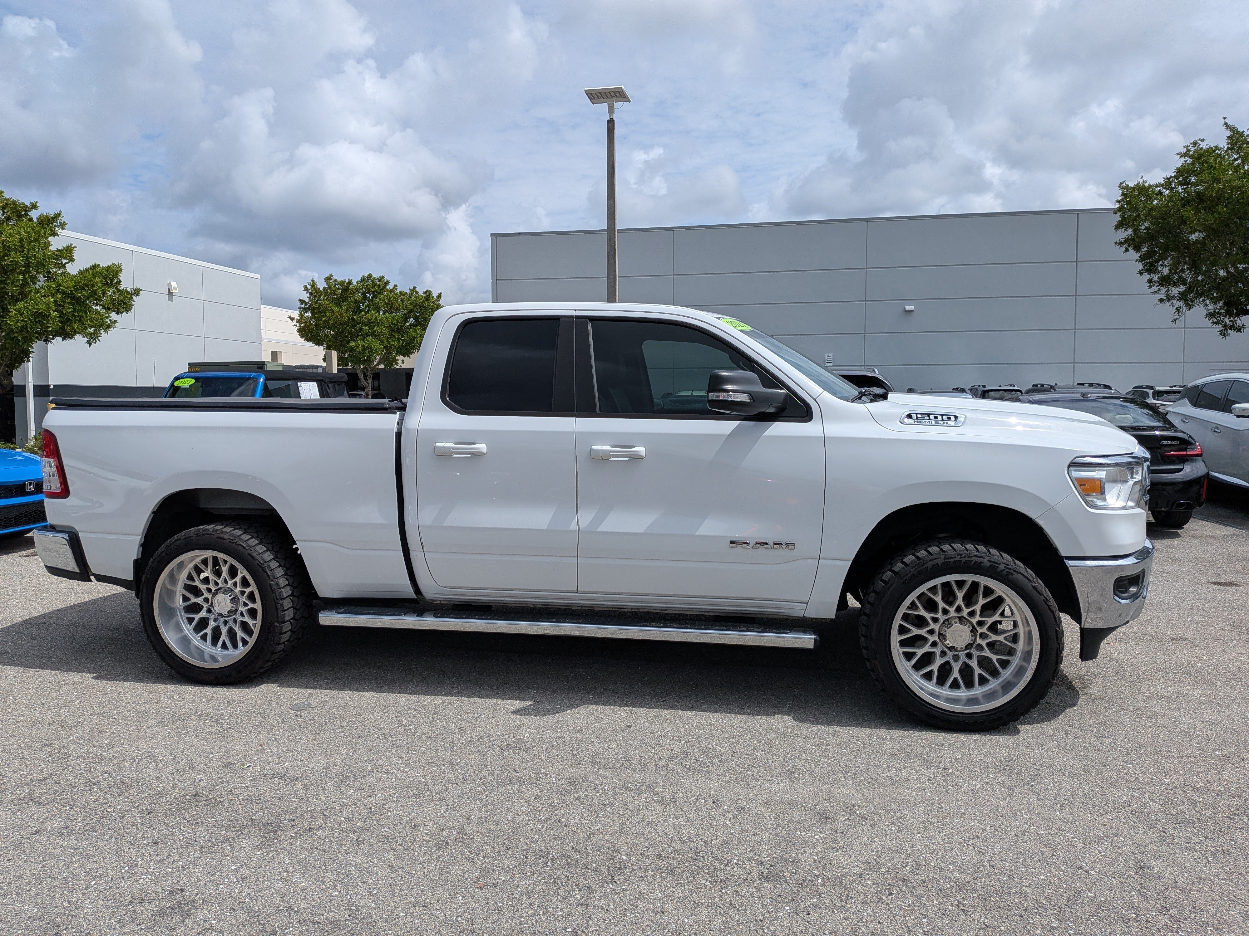 Used 2021 RAM 1500 Big Horn AWD/4WD image 3