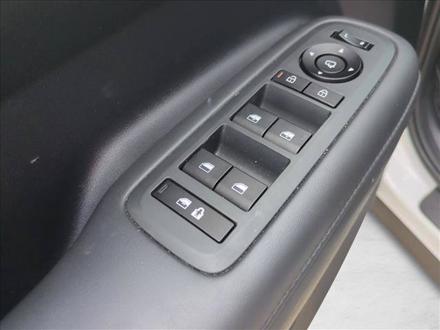 Used 2025 Hyundai Santa Fe Limited AWD/4WD image 12