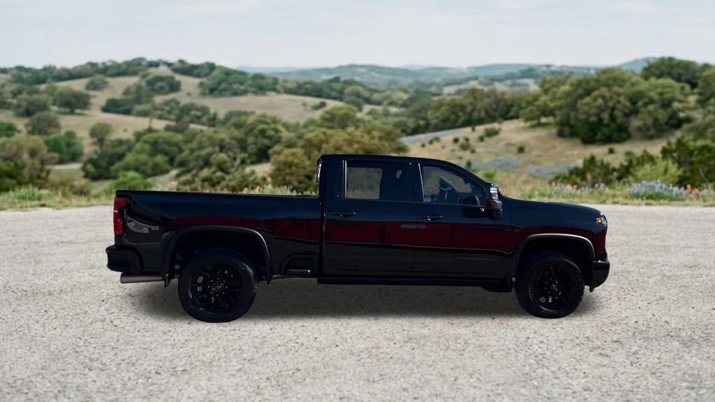 Used 2025 Chevrolet Silverado 2500 High Country w/ High Country Premium Package AWD/4WD image 12