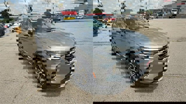 Used 2023 Buick Envision Essence image 33