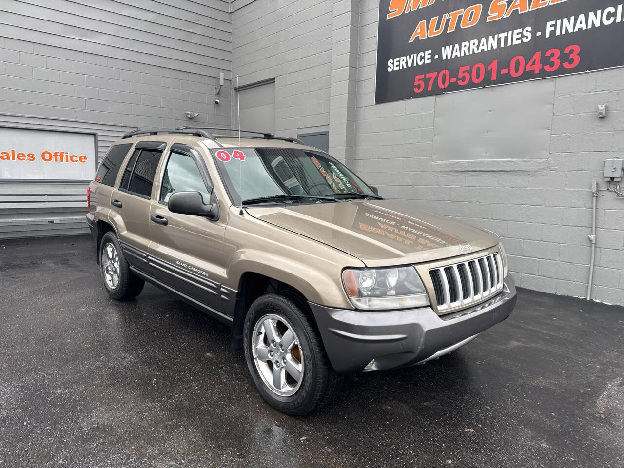 Used 2004 Jeep Grand Cherokee Laredo w/ Trailer Tow Prep Group image 1