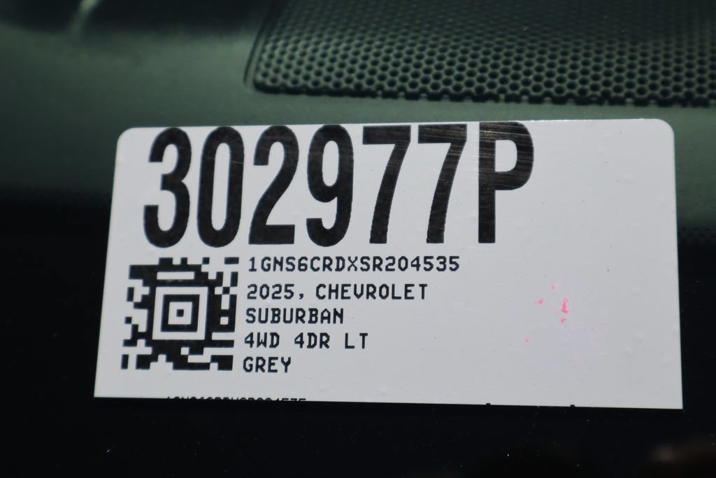 Used 2025 Chevrolet Suburban LT AWD/4WD image 34