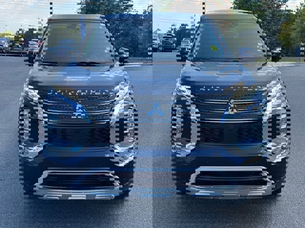 Used 2024 Mitsubishi Outlander SE image 8