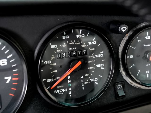 Used 1995 Porsche 911 Carrera RWD image 16