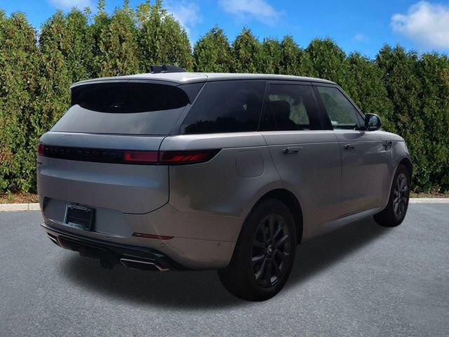 Used 2024 Land Rover Range Rover Sport Dynamic SE AWD/4WD image 4