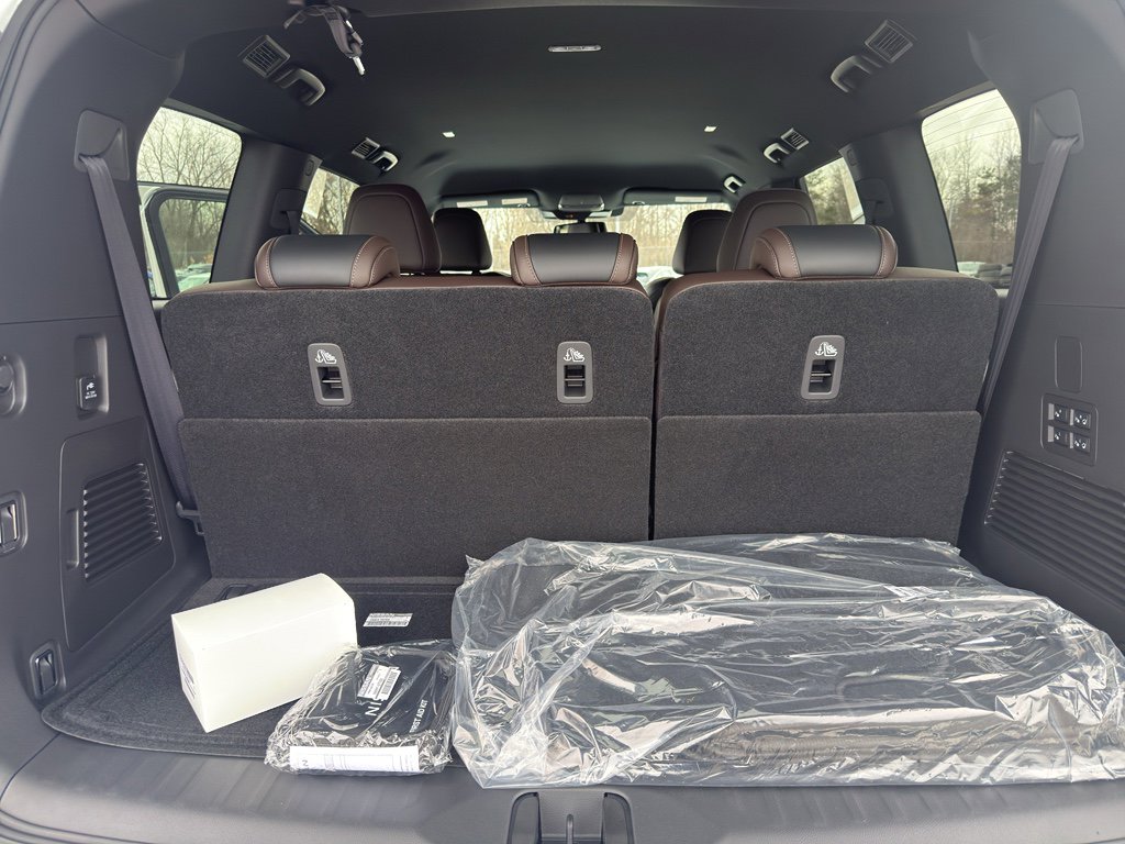 New 2026 Nissan Armada SL w/ Captain's Chari Seat Package image 37