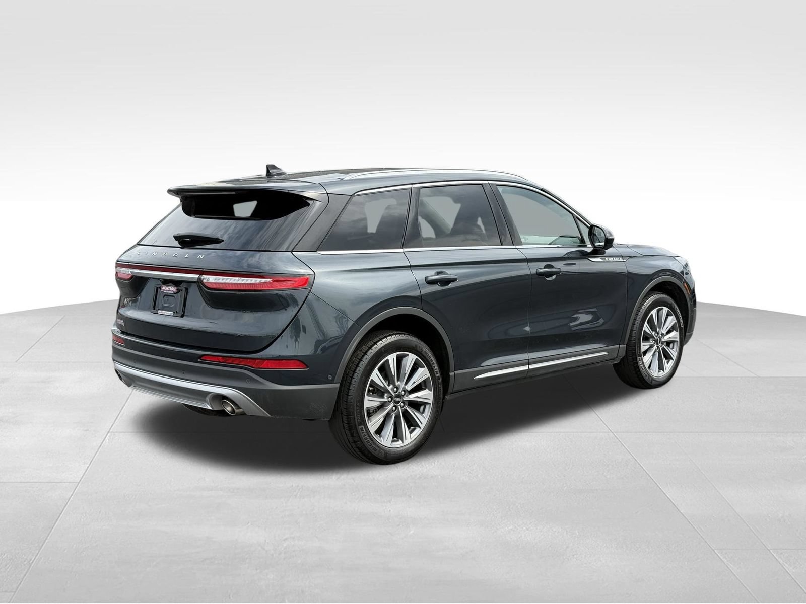 Used 2022 Lincoln Corsair Reserve w/ Equipment Group 201A AWD/4WD image 3