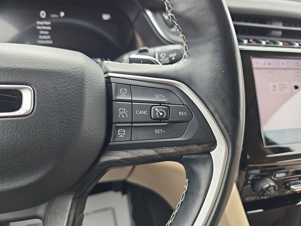 Used 2021 Jeep Grand Cherokee L Limited image 23