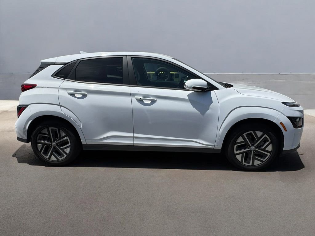 Used 2023 Hyundai Kona SE FWD image 20