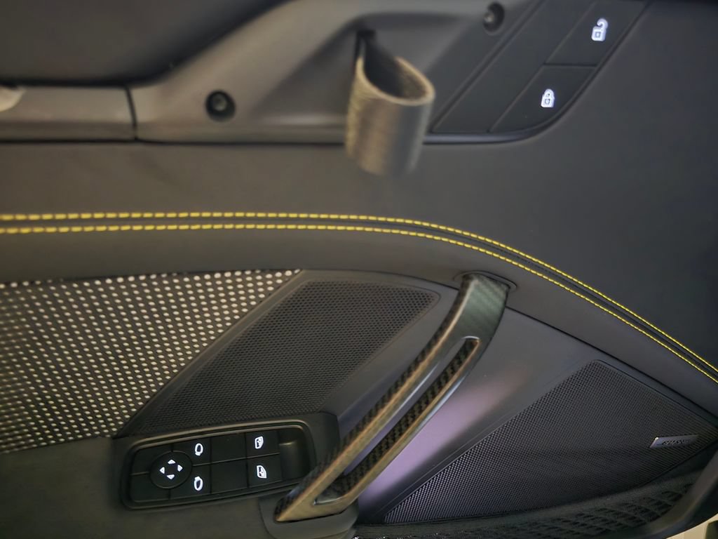 Certified 2025 Porsche 911 GT3 RS RWD image 29