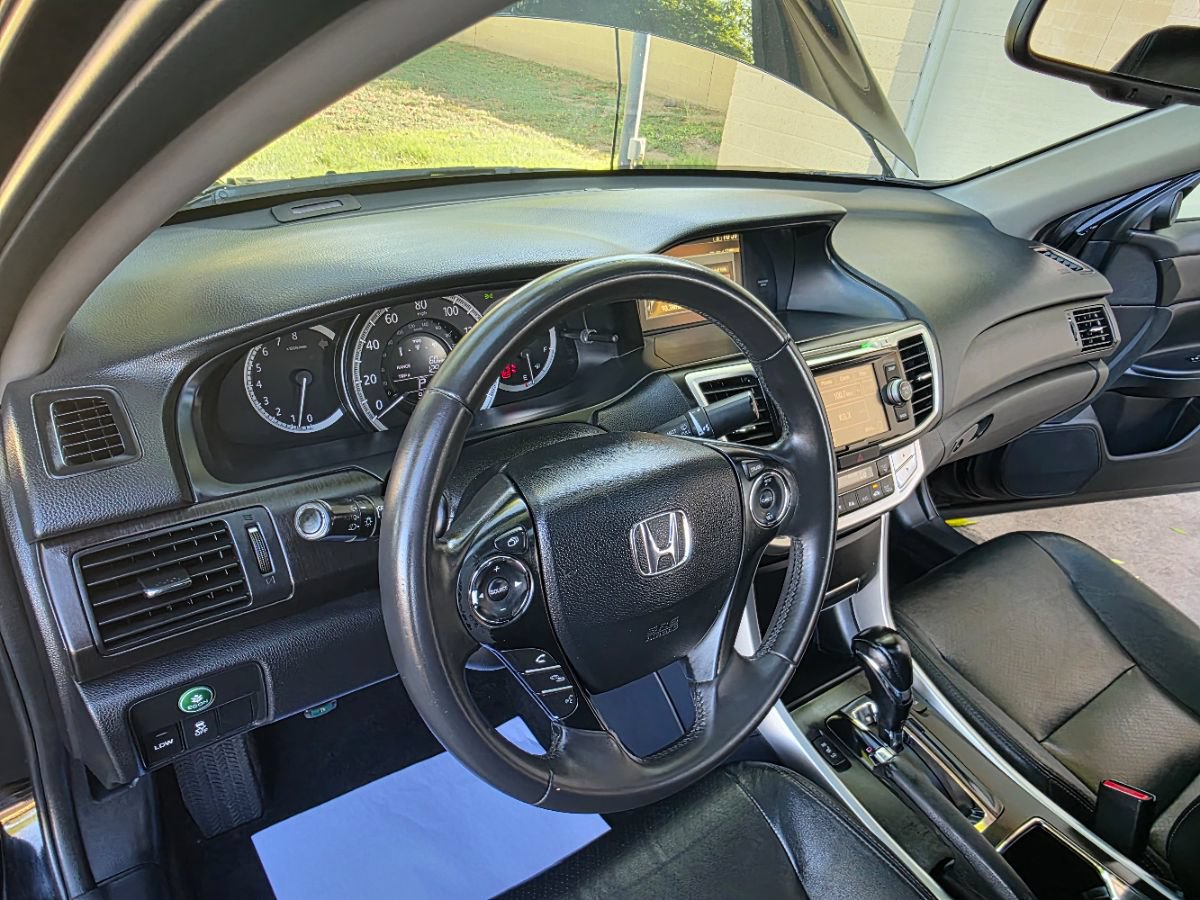 Used 2015 Honda Accord EX-L image 14