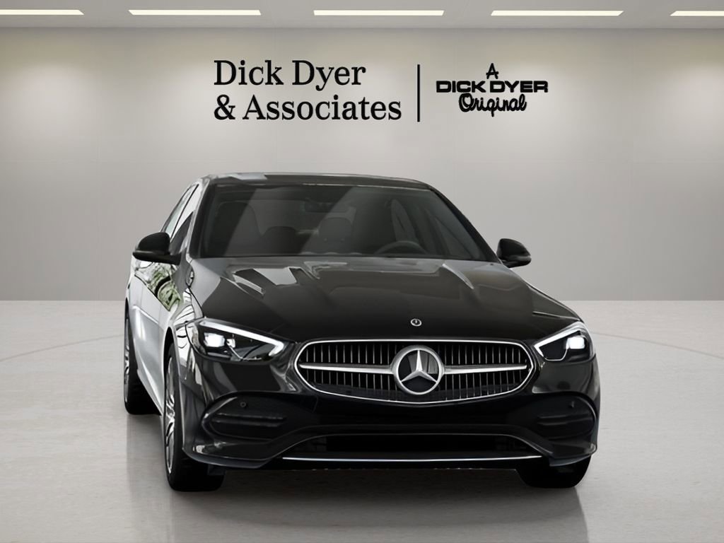 Used 2025 Mercedes-Benz C 300 Sedan image 3