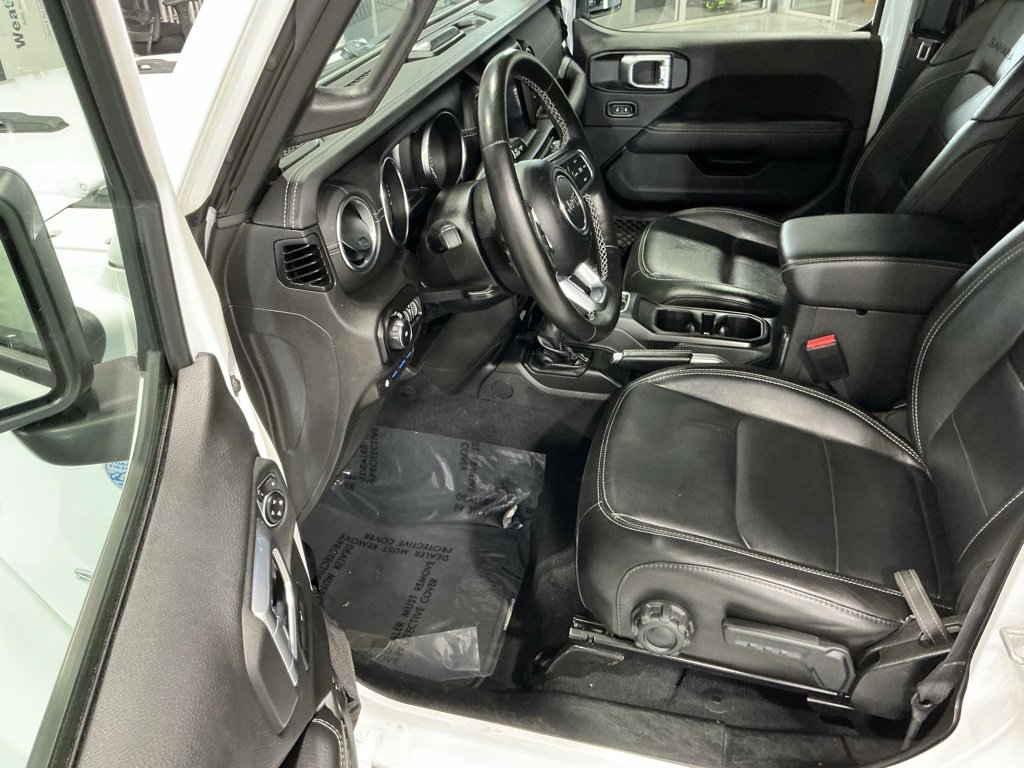 Used 2022 Jeep Wrangler Unlimited Sahara w/ Cold Weather Group image 3