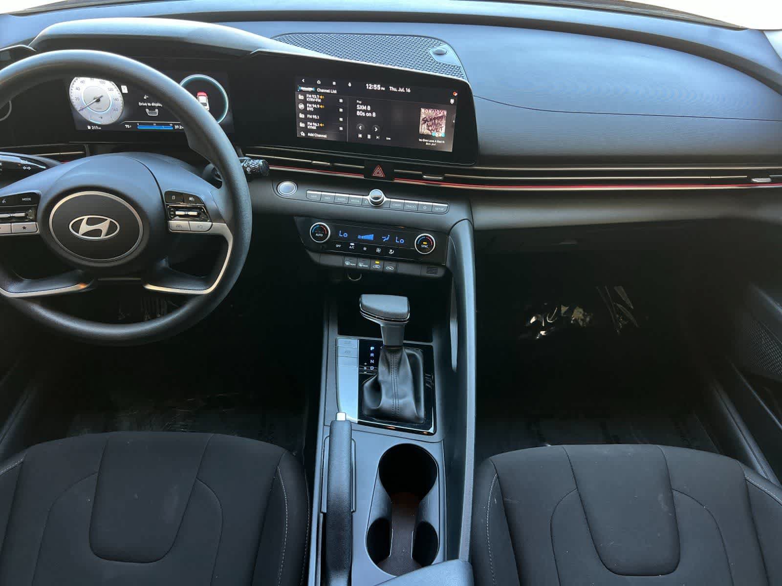 Used 2024 Hyundai Elantra SEL FWD image 4