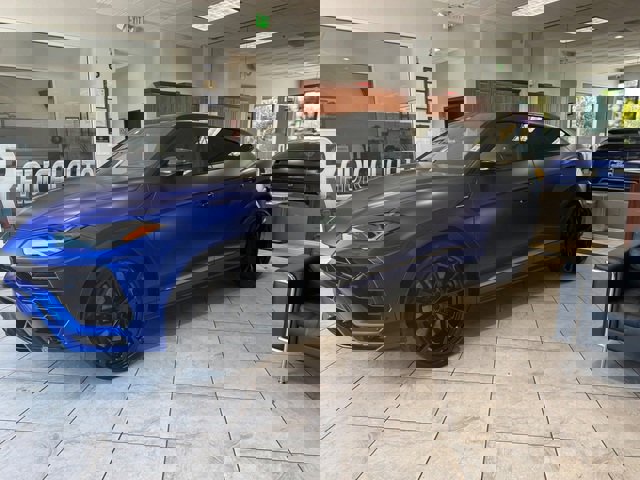 Used 2020 Lamborghini Urus image 3