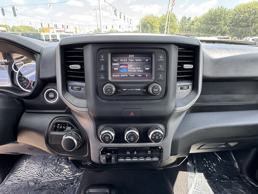 Used 2024 RAM 2500 Tradesman w/ Chrome Appearance Group image 27