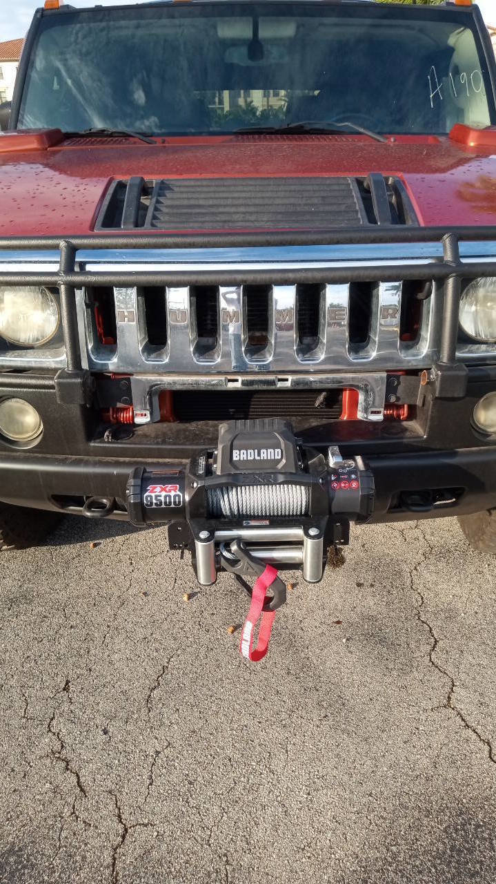 Used 2003 HUMMER H2 w/ Preferred Equipment Group image 4