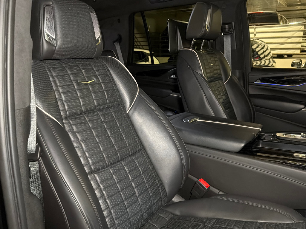 Used 2023 Cadillac Escalade V w/ LPO, Floor Liner Package AWD/4WD image 17