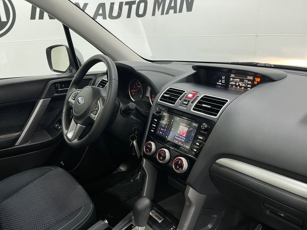 Used 2018 Subaru Forester 2.5i Premium w/ All-Weather Package image 19