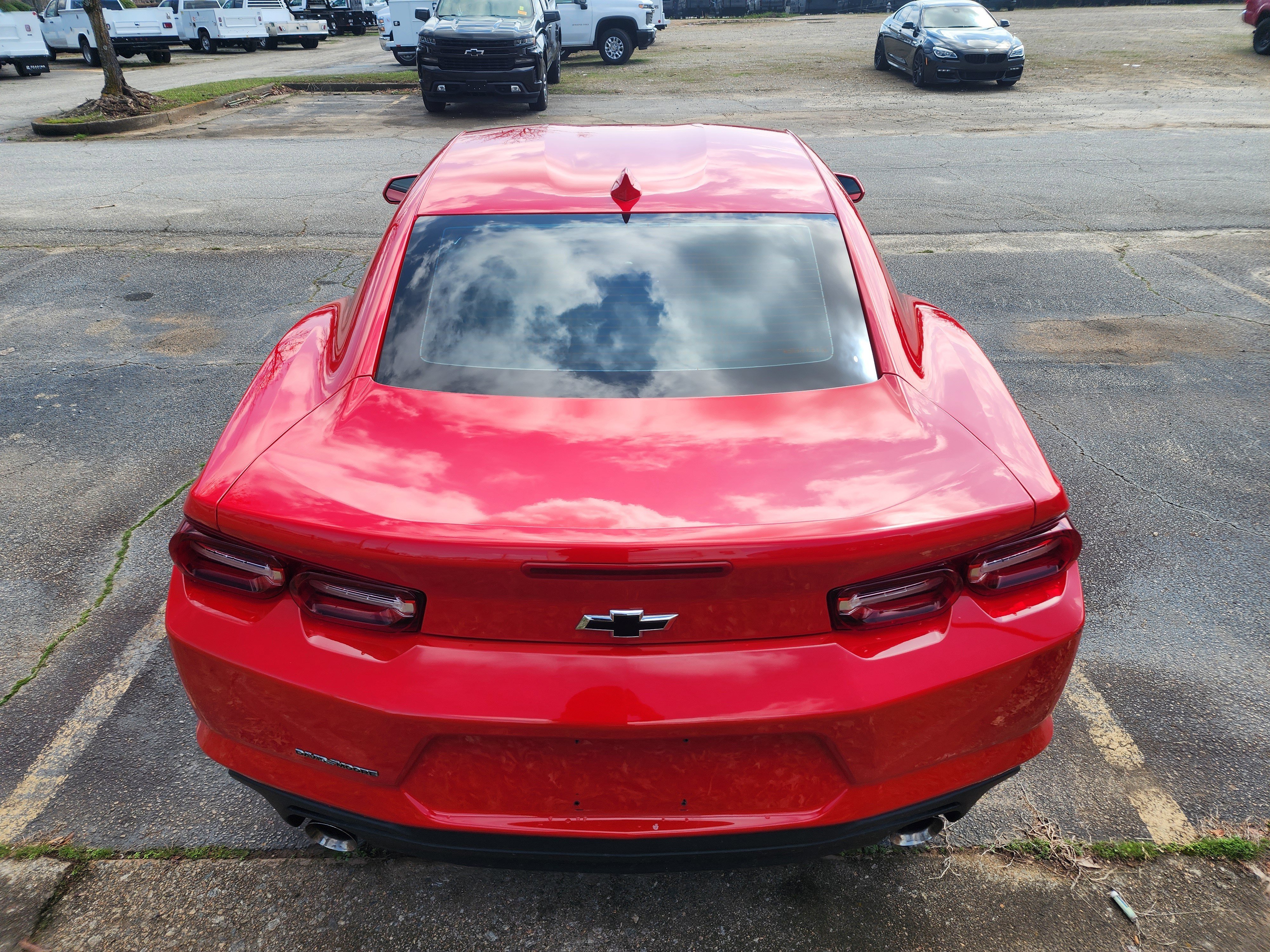 Used 2022 Chevrolet Camaro LT w/ Technology Package image 7