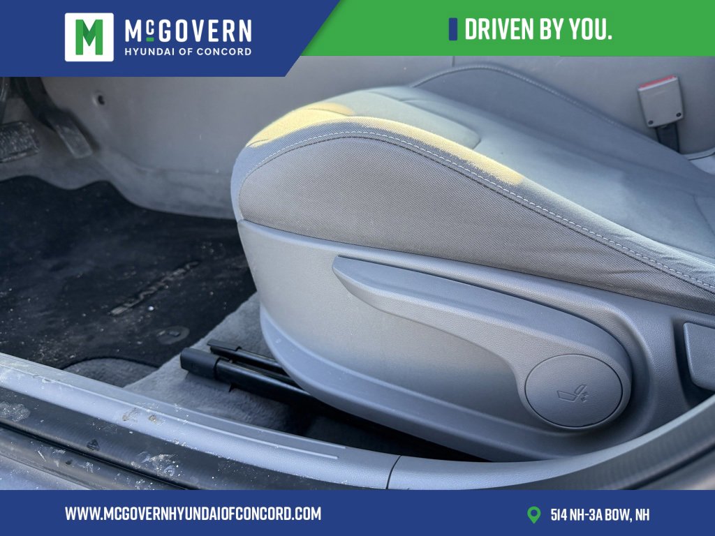 Used 2023 Hyundai Elantra SEL w/ Convenience Package image 19