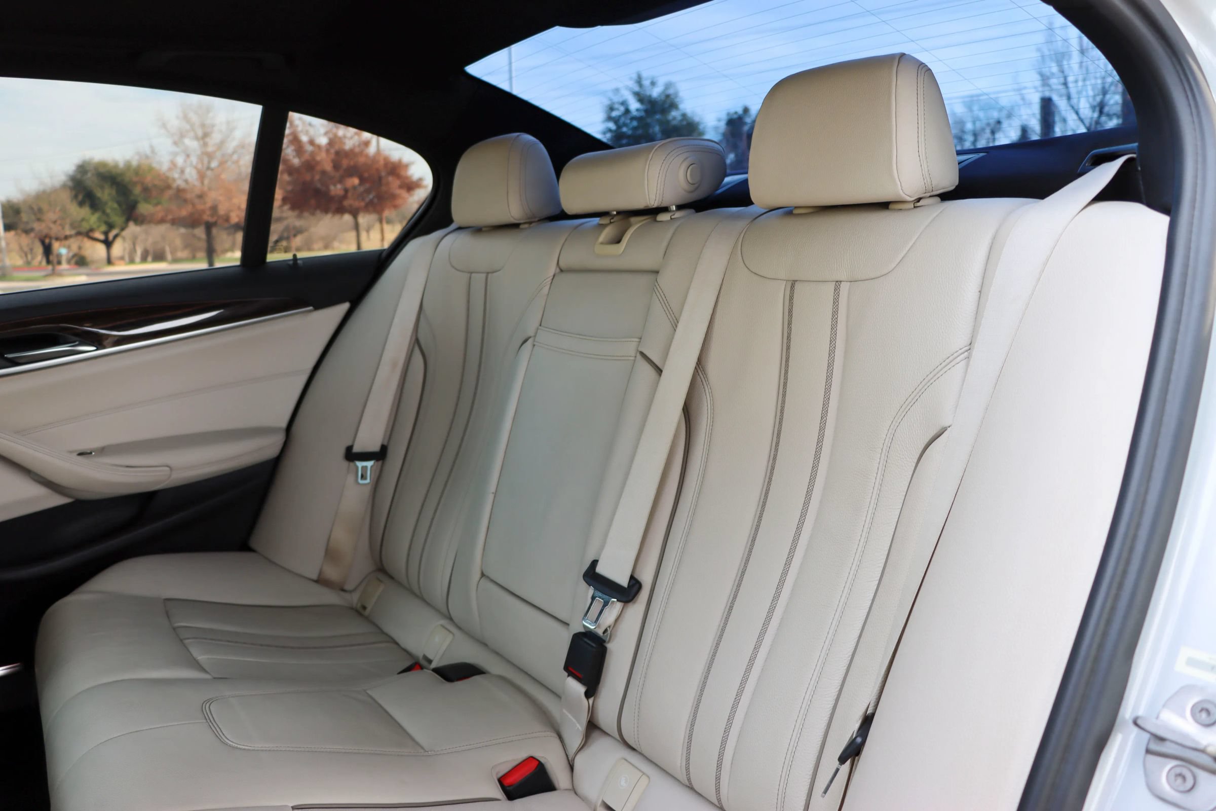 Used 2017 BMW 540i xDrive AWD/4WD image 17