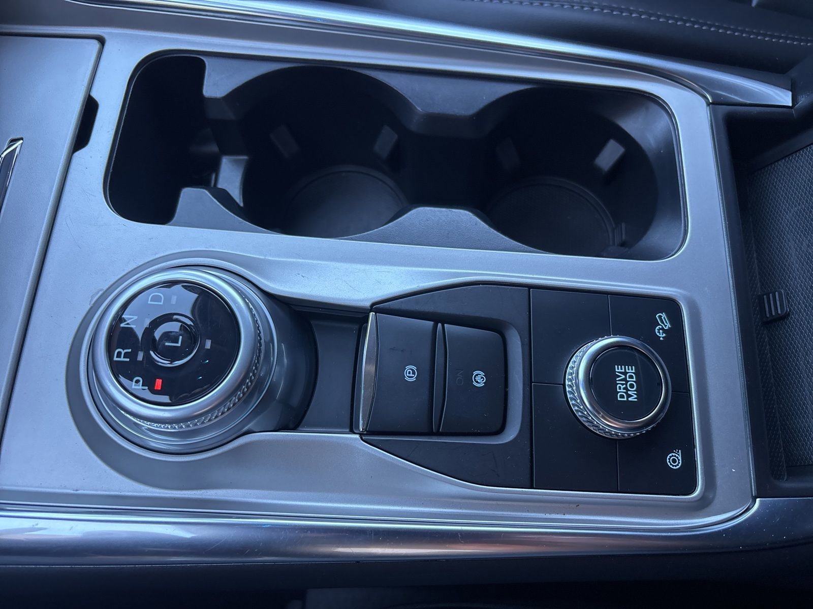 Certified 2022 Ford Explorer XLT w/ Equipment Group 202A image 31