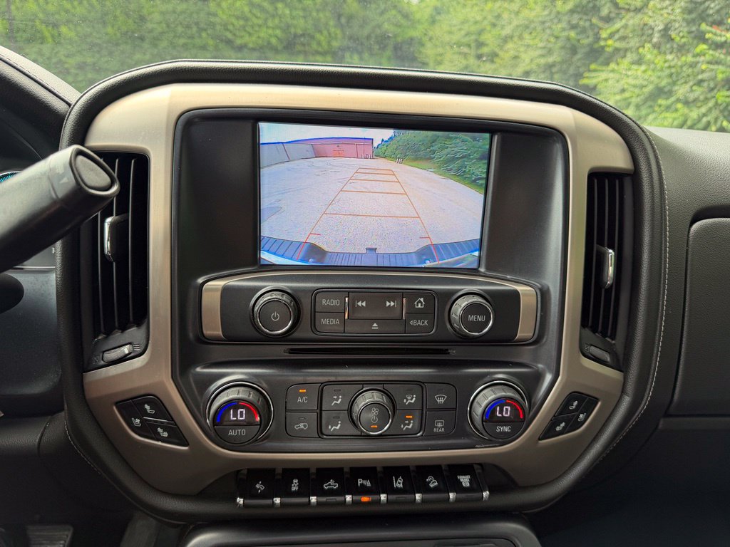 Used 2018 GMC Sierra 3500 Denali w/ Duramax Plus Package AWD/4WD image 21