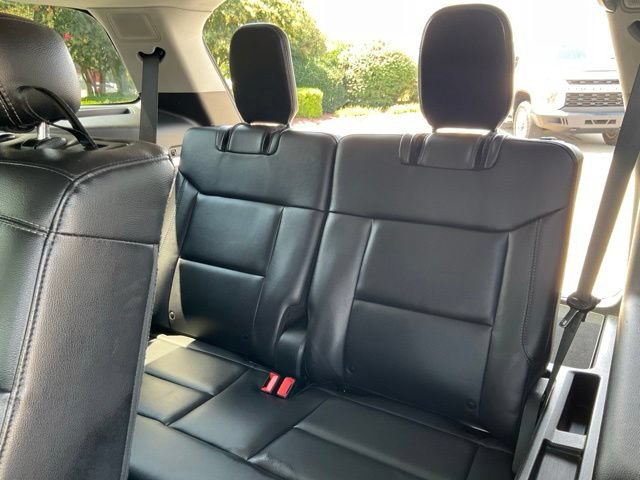 Used 2023 Ford Explorer Limited AWD/4WD image 18
