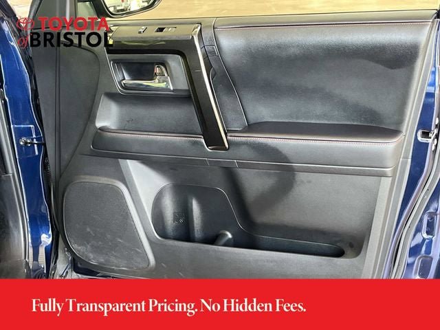 Used 2021 Toyota 4Runner Venture w/ Moonroof Package AWD/4WD image 22