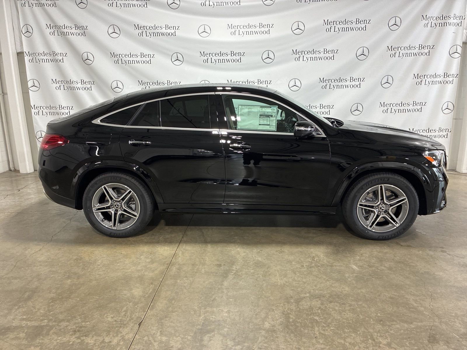 New 2026 Mercedes-Benz GLE 450 4MATIC Coupe image 3